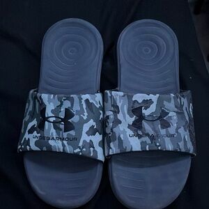 Very nice and not cheap under armour